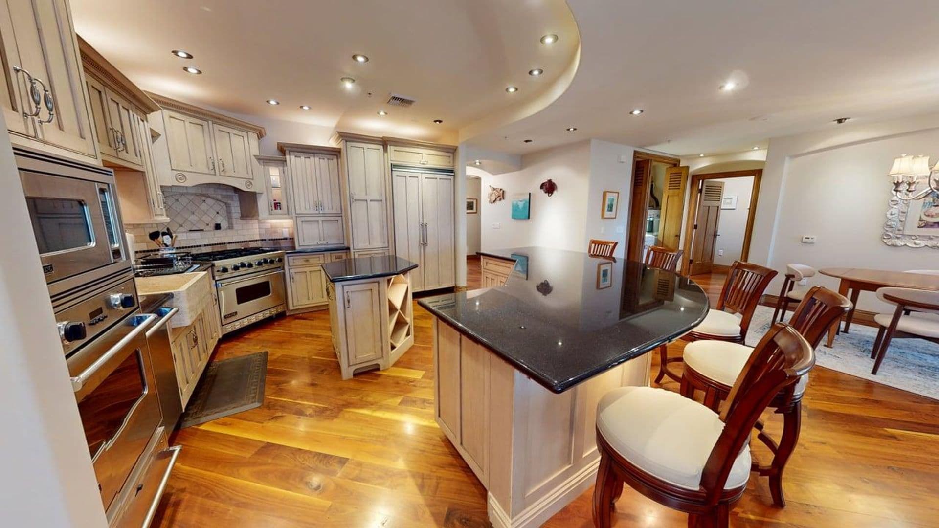 Coronado Condo: 120 C Ave #205