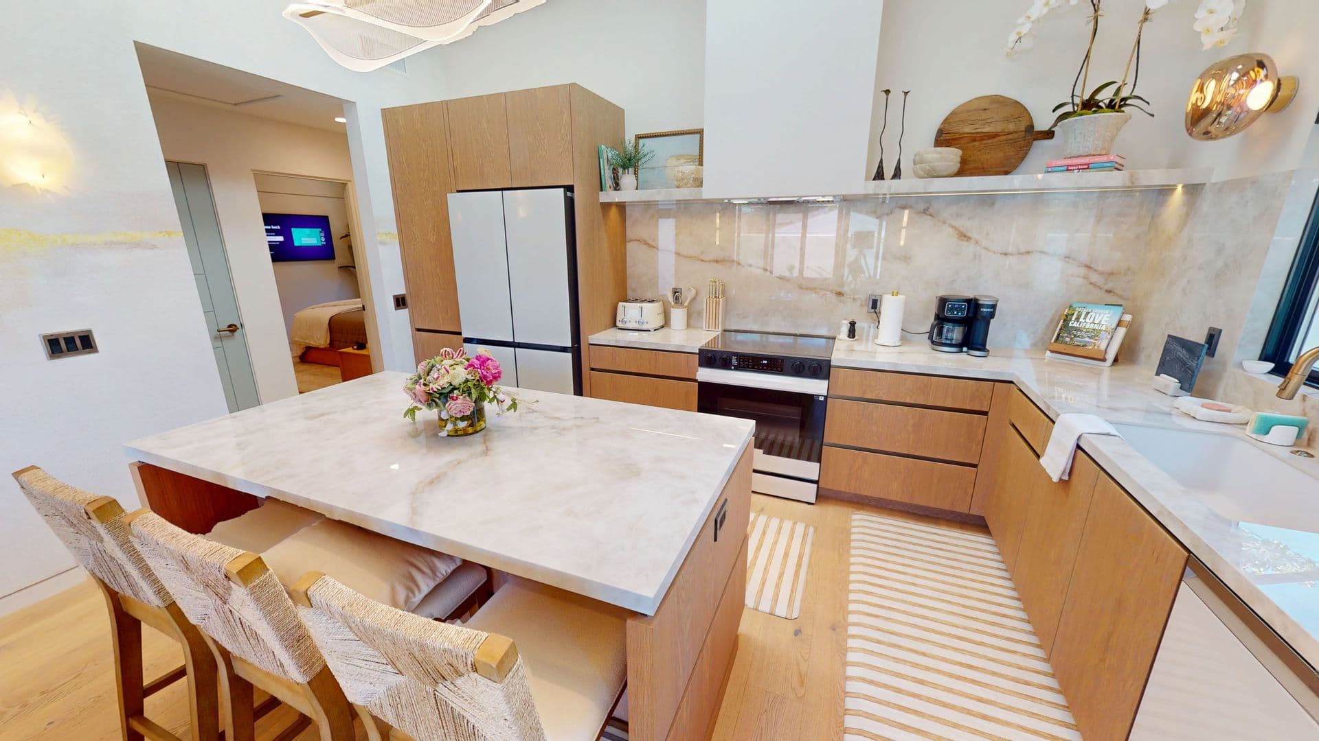 Coronado Townhome: 163 G Ave  - 163 G Ave