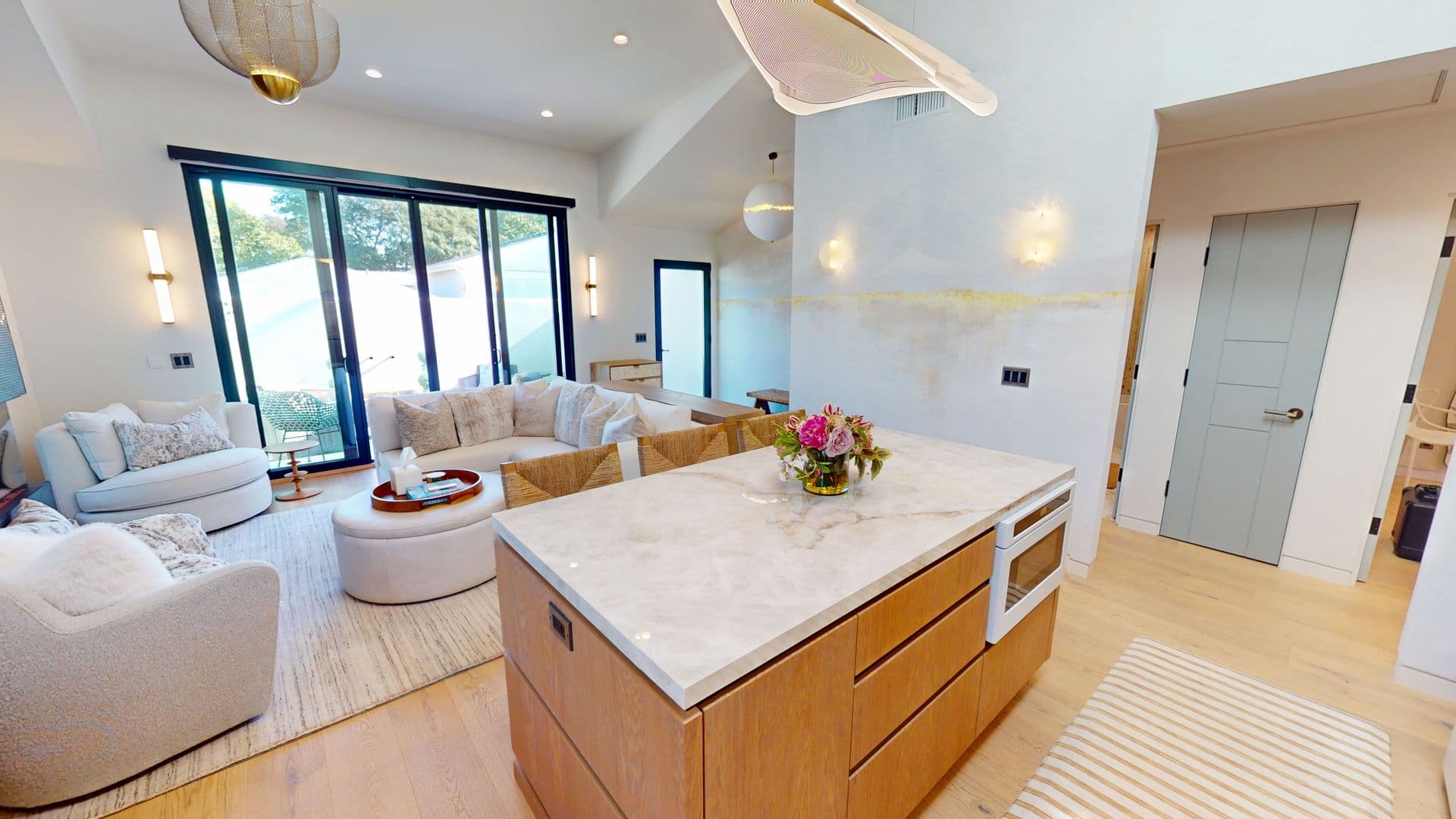 Coronado Townhome: 163 G Ave  - 163 G Ave