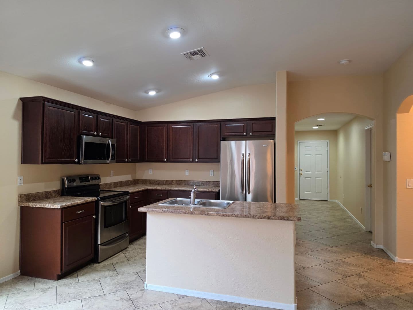 Laveen House: 7805 S. 48th Ln
