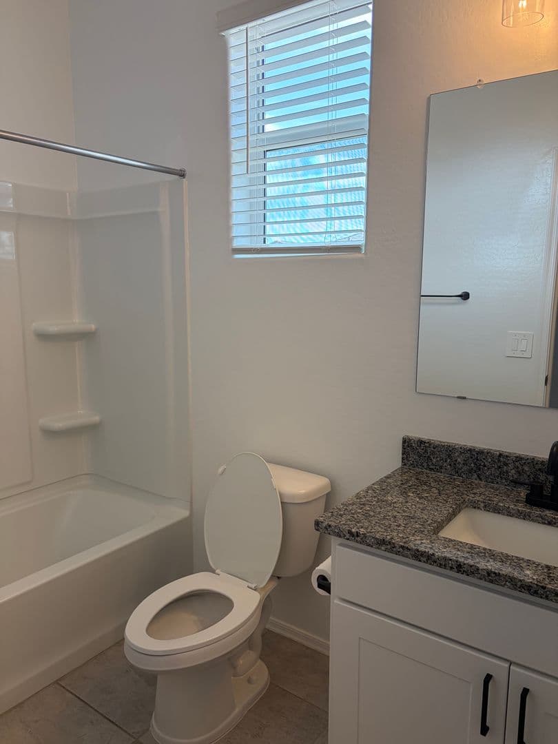 Maricopa House: 36202 W San Alvarez Ave
