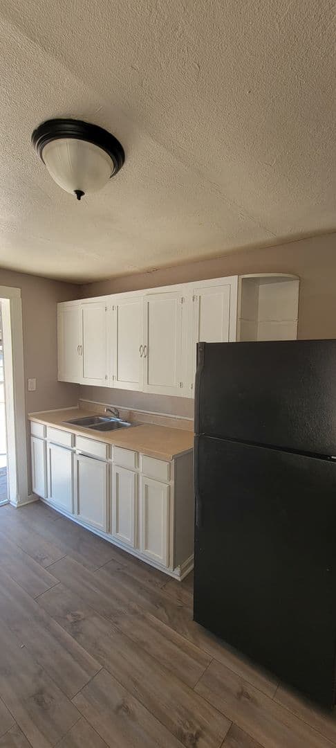 Phoenix Apartment: 3334 E Cambridge Ave