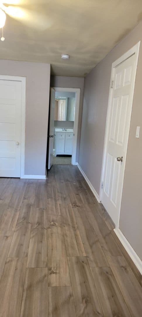 Phoenix Apartment: 3334 E Cambridge Ave