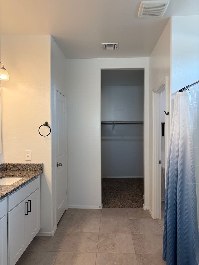 Maricopa House: 36202 W San Alvarez Ave