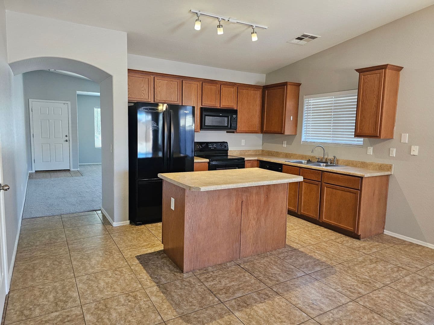 Maricopa House: 45360 W Woody RD