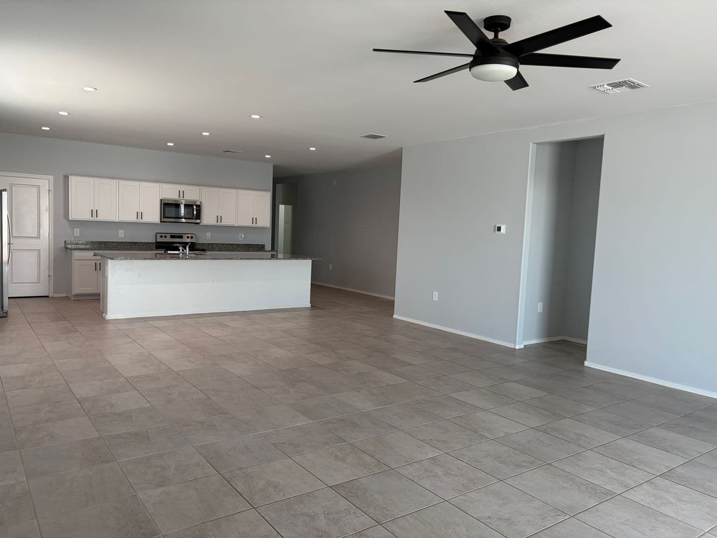 Maricopa House: 36202 W San Alvarez Ave