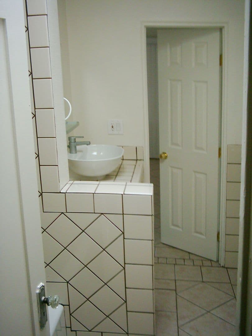 Long Beach Apartment: 1154 Cedar