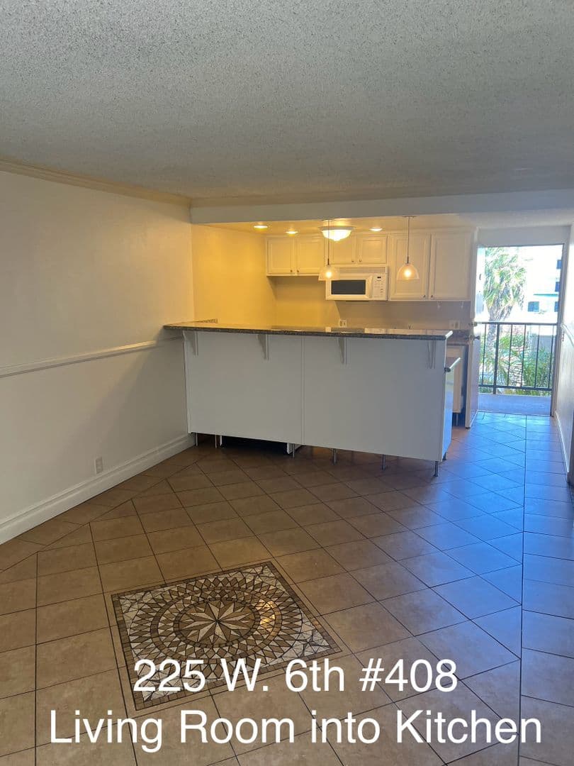 Long Beach Condo: 225 W 6th