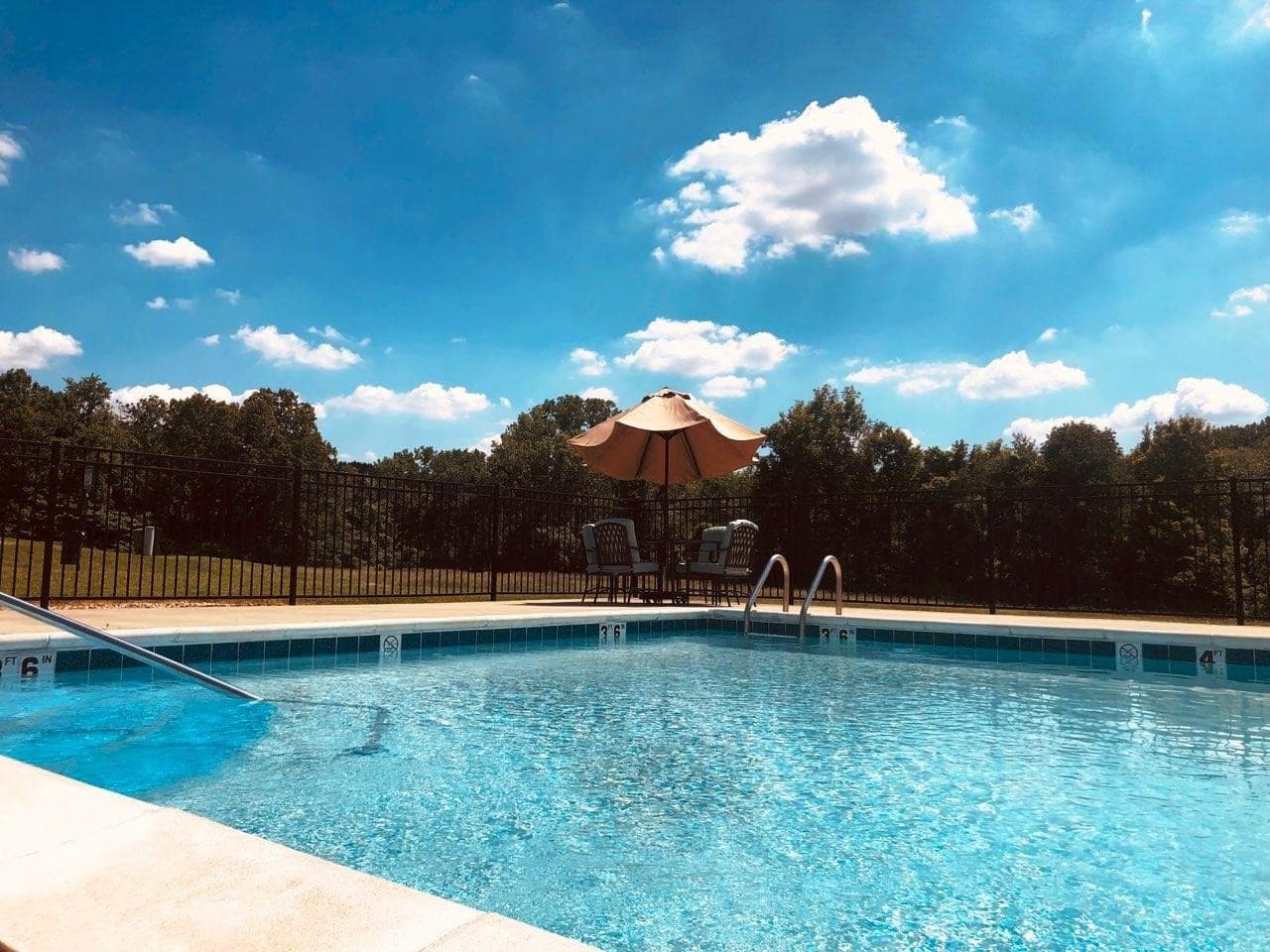 Belleville Apartment: 1671 Shadow Ridge Court