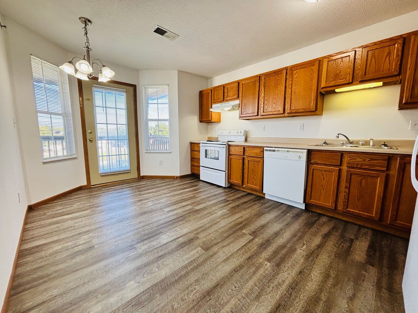 O'Fallon Apartment: 220 Savannah Noel Street