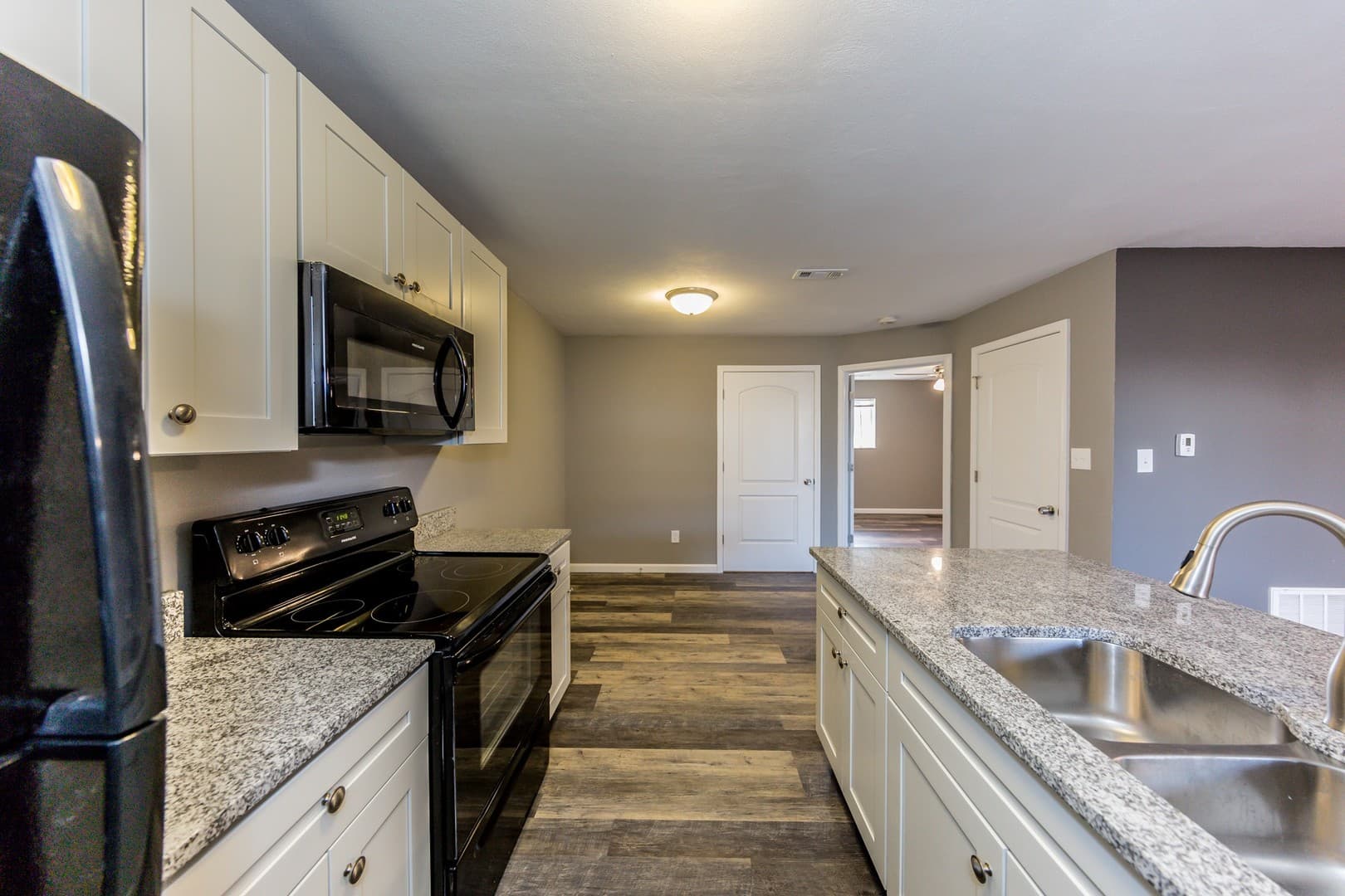 O'Fallon Apartment: 220 Savannah Noel Street