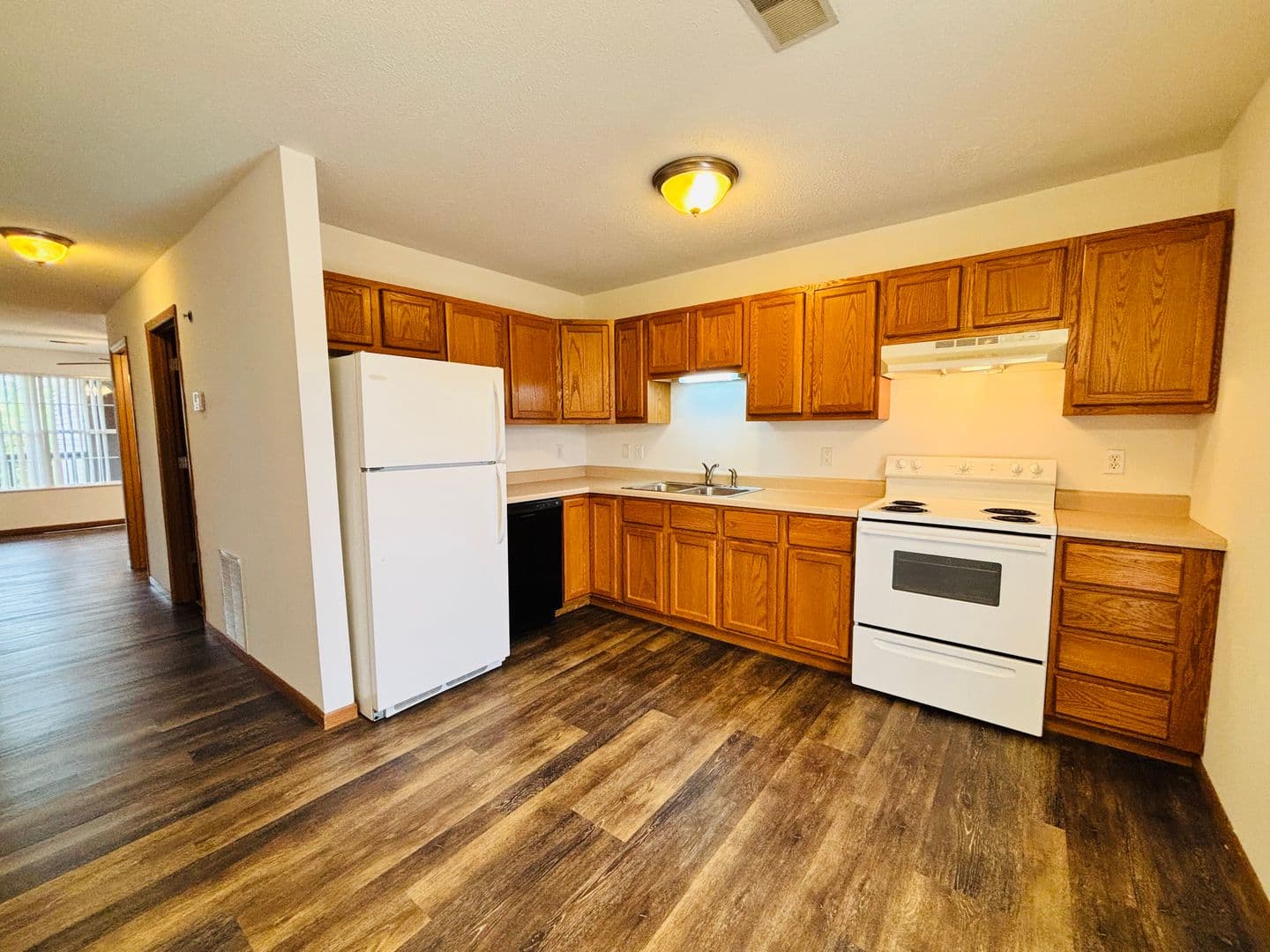 O'Fallon Apartment: 220 Savannah Noel Street