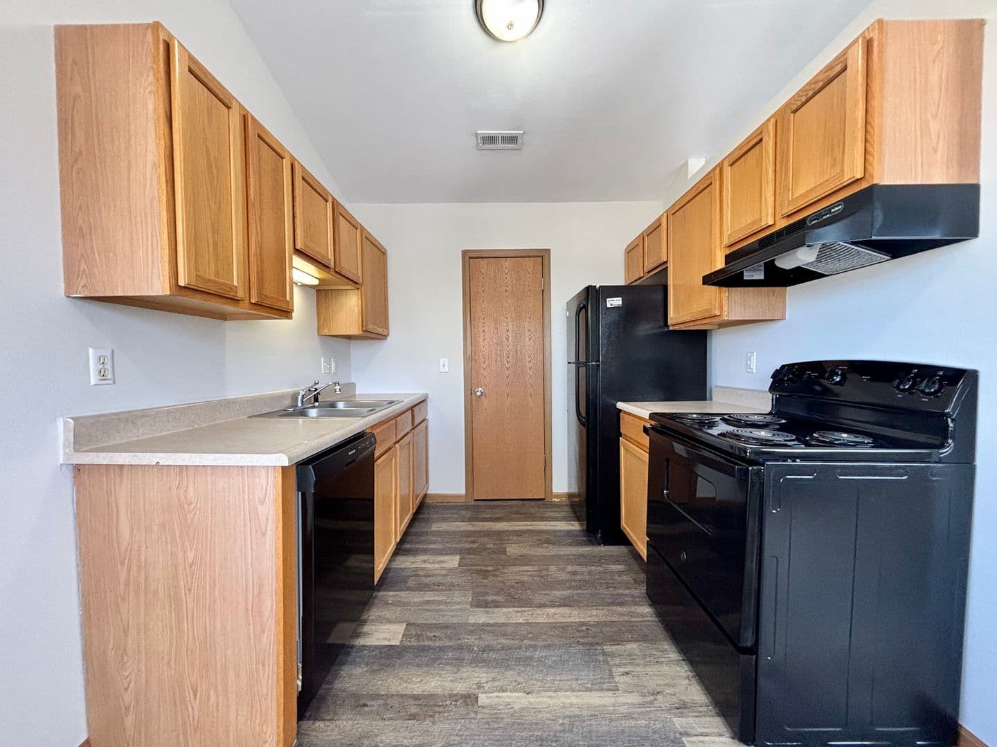 Belleville Apartment: 1671 Shadow Ridge Court