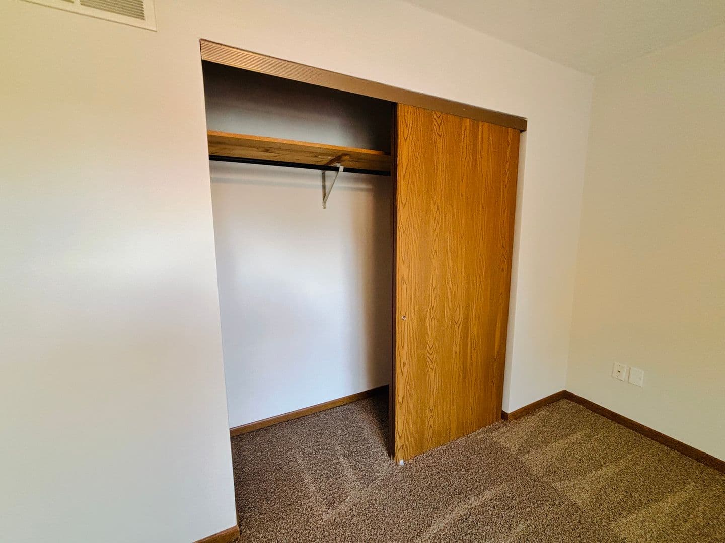 Belleville Apartment: 1730 Shadow Ridge Ct