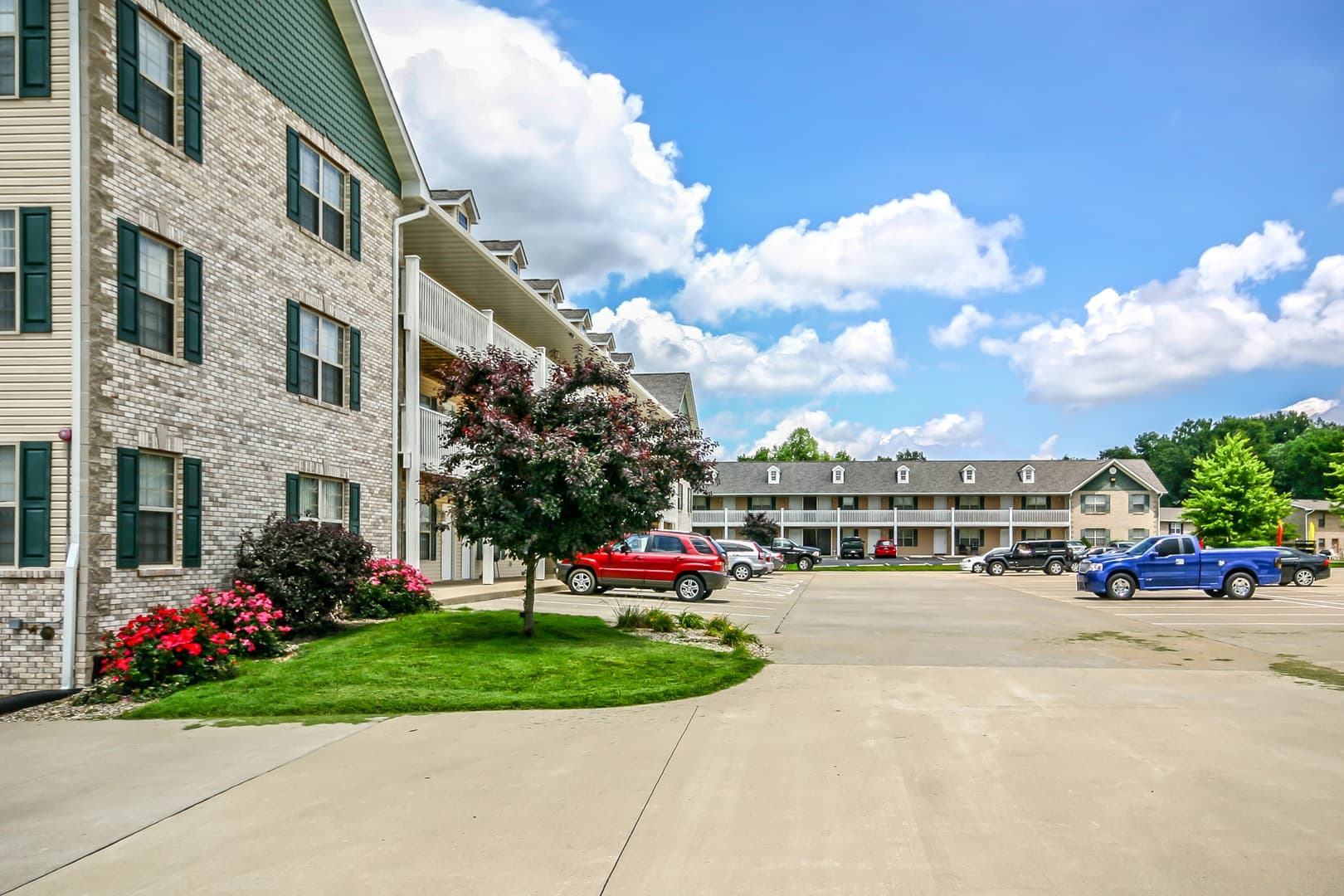Belleville Apartment: 1671 Shadow Ridge Court