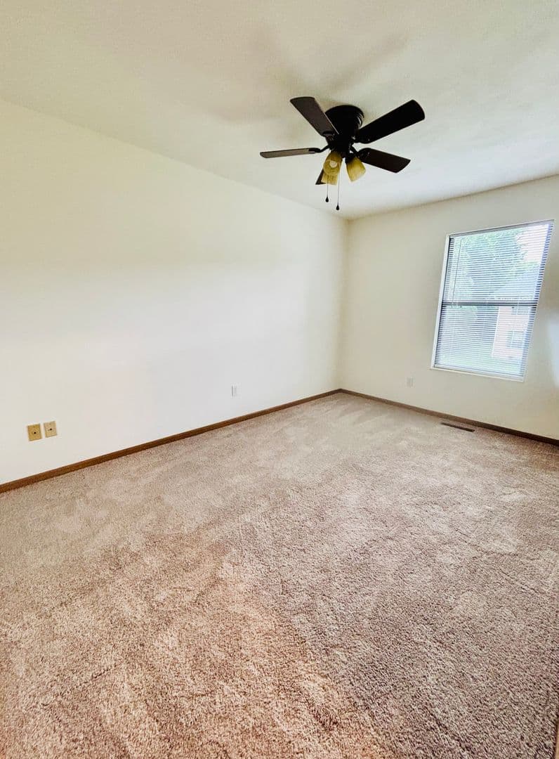 Belleville Apartment: 1730 Shadow Ridge Ct