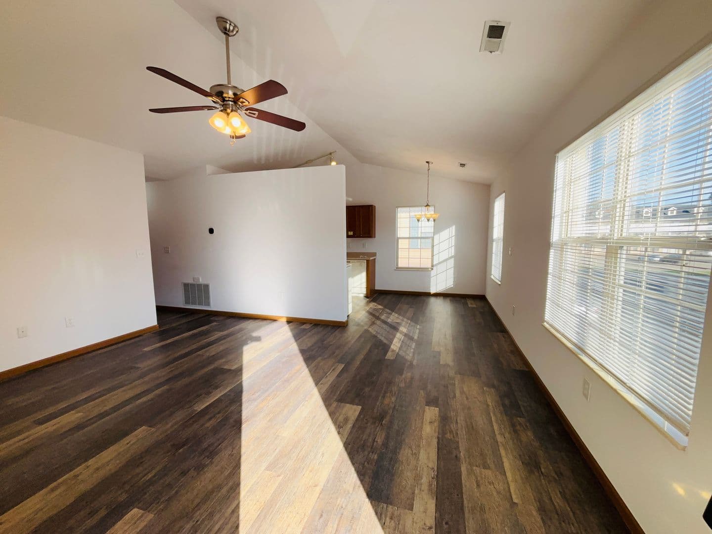 Belleville Apartment: 1671 Shadow Ridge Court