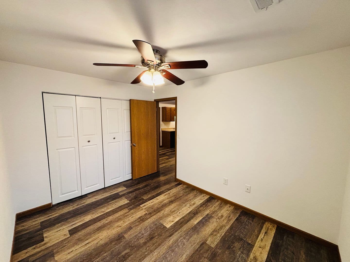 Belleville Apartment: 1671 Shadow Ridge Court