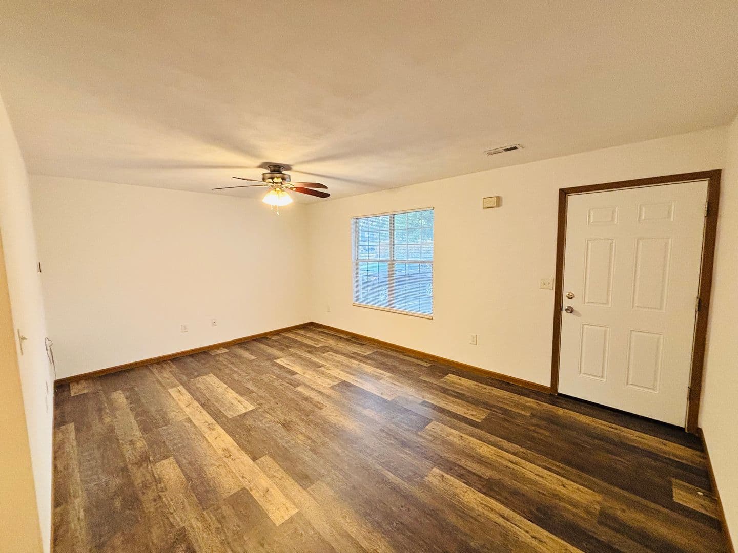 Belleville Apartment: 1671 Shadow Ridge Court