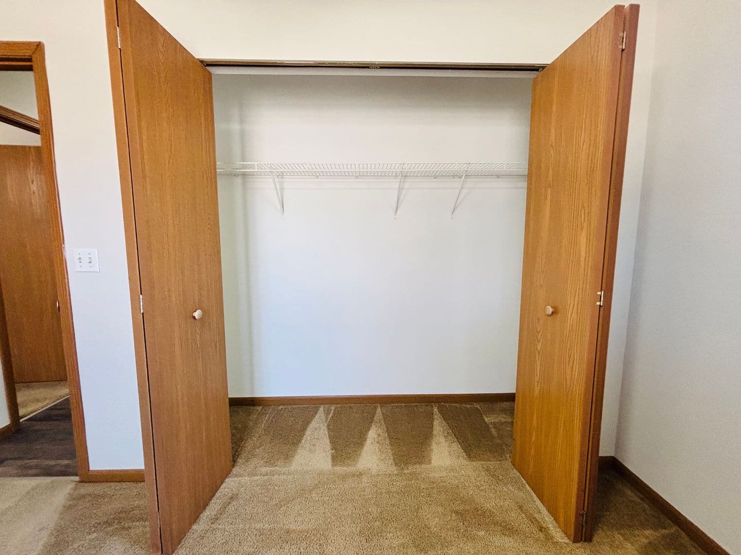 Belleville Apartment: 1671 Shadow Ridge Court