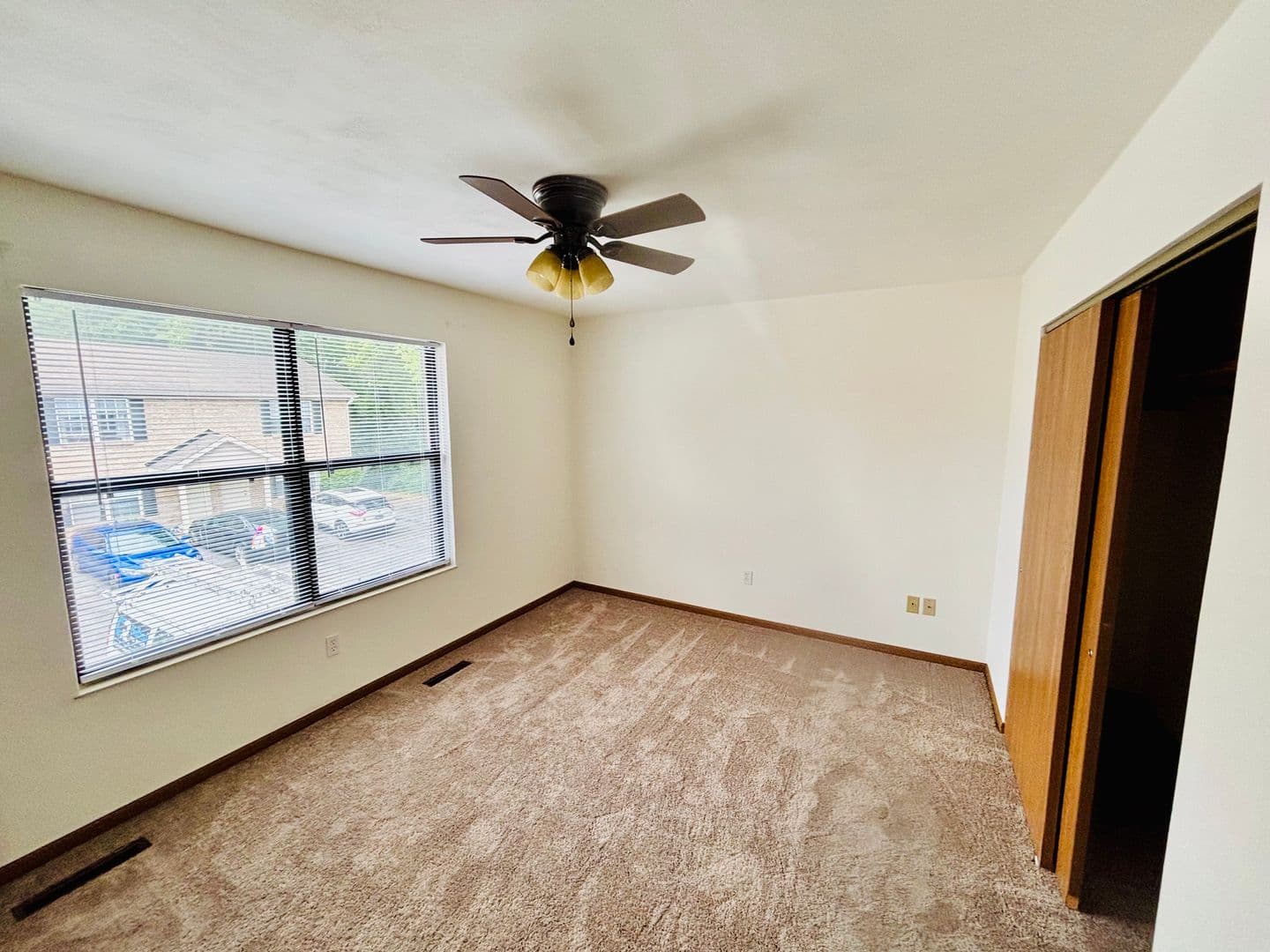 Belleville Apartment: 1730 Shadow Ridge Ct