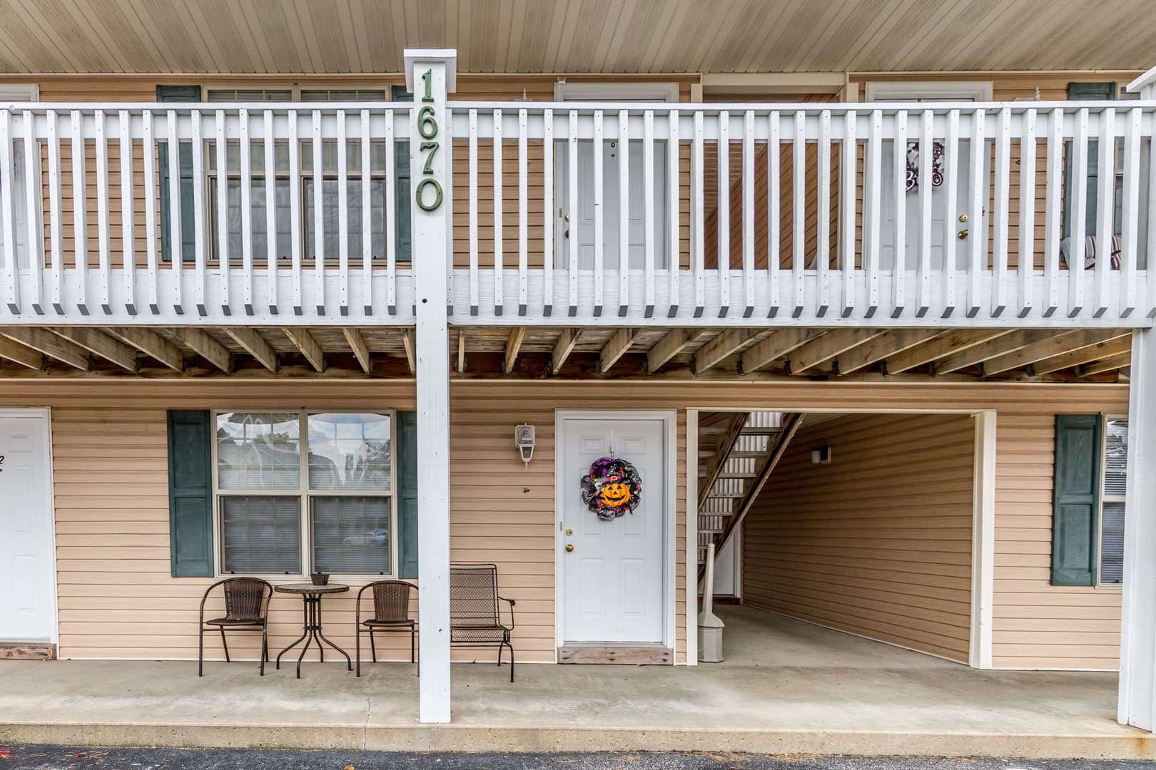 Belleville Apartment: 1671 Shadow Ridge Court