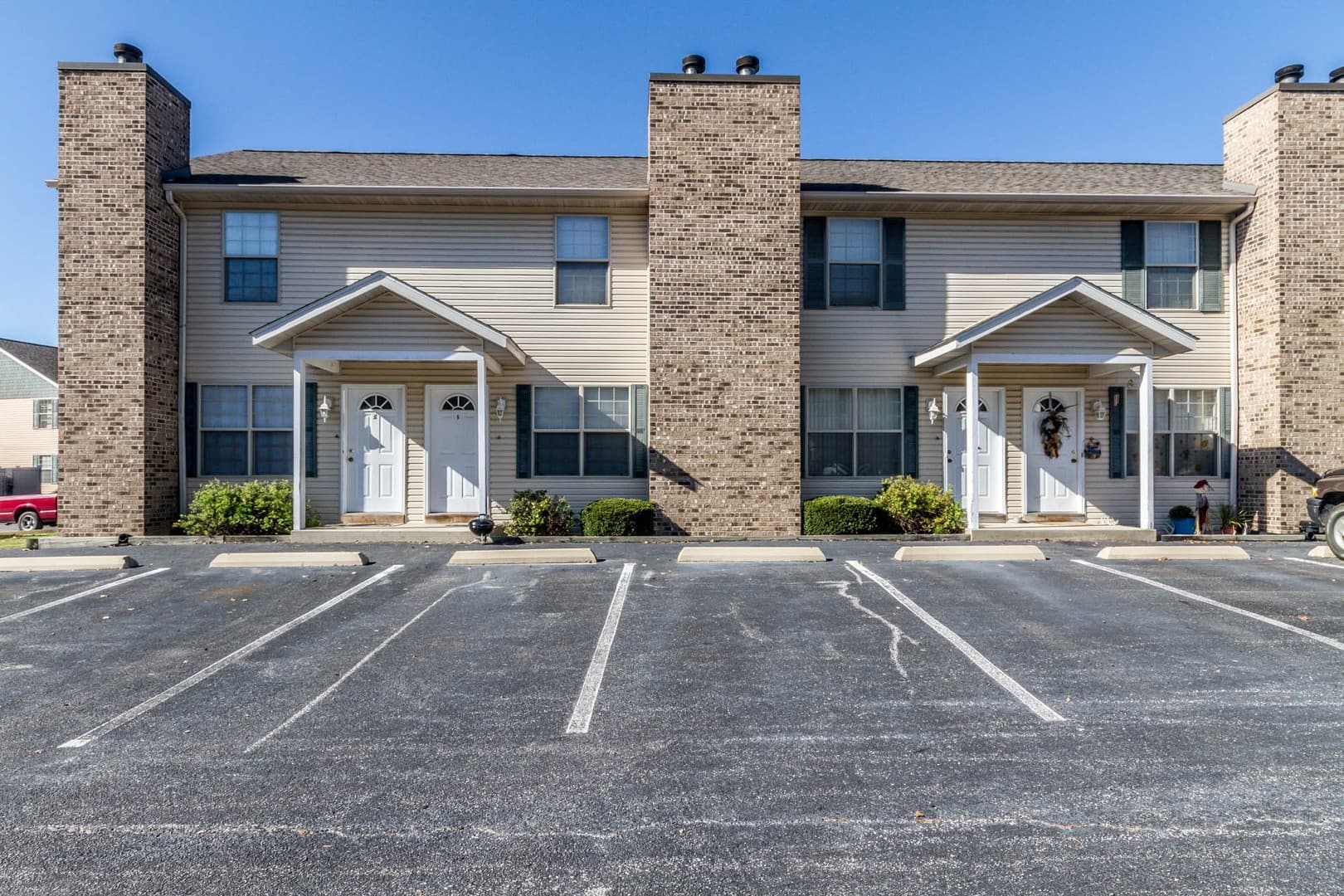 Belleville Apartment: 1671 Shadow Ridge Court