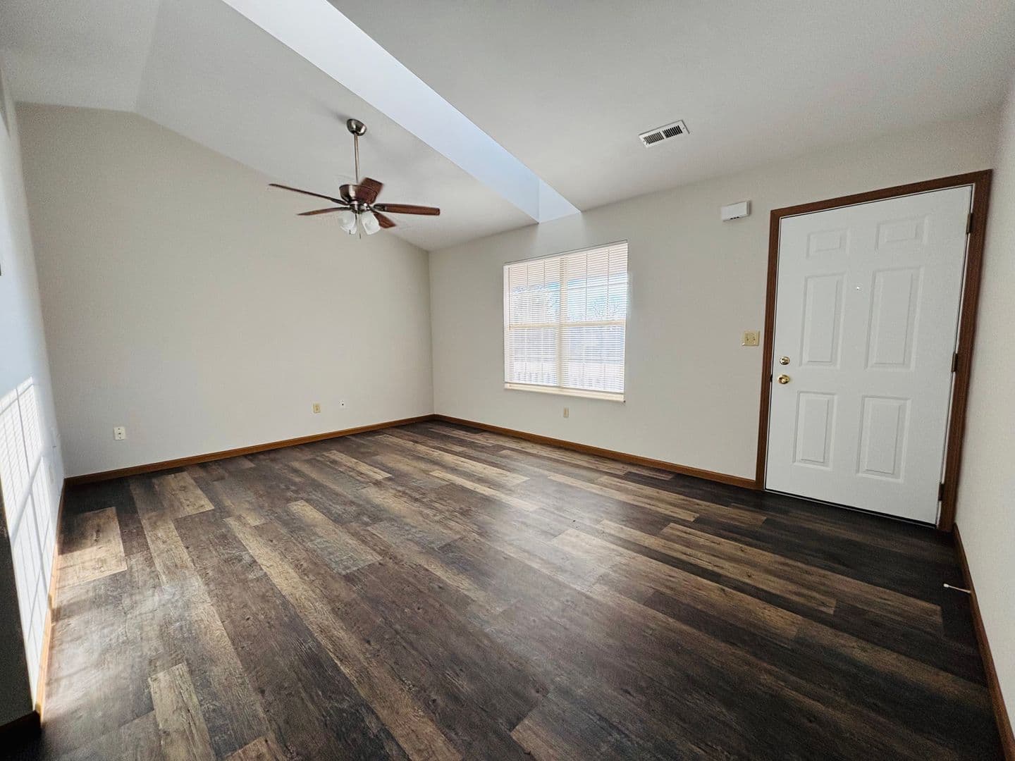 Belleville Apartment: 1671 Shadow Ridge Court