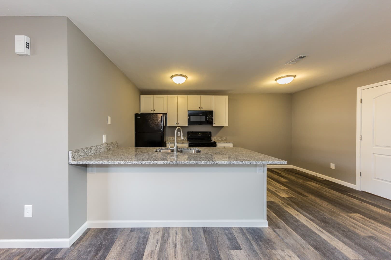 O'Fallon Apartment: 220 Savannah Noel Street