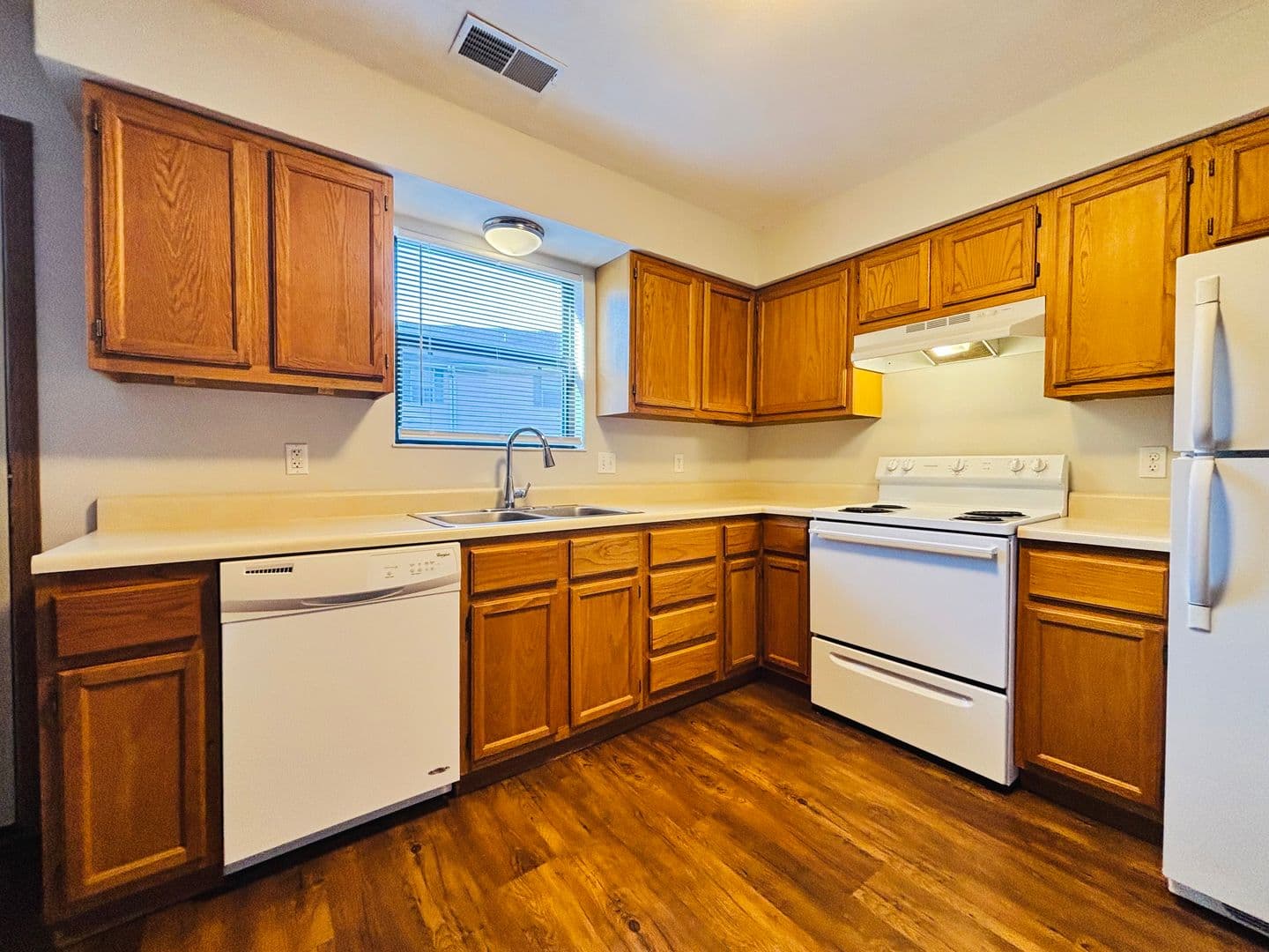 Belleville Apartment: 1730 Shadow Ridge Ct