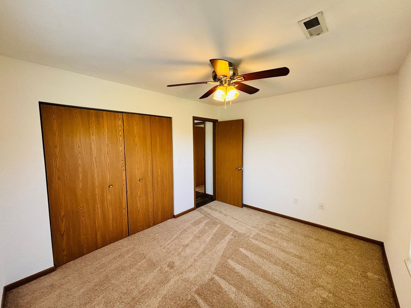 Belleville Apartment: 1671 Shadow Ridge Court