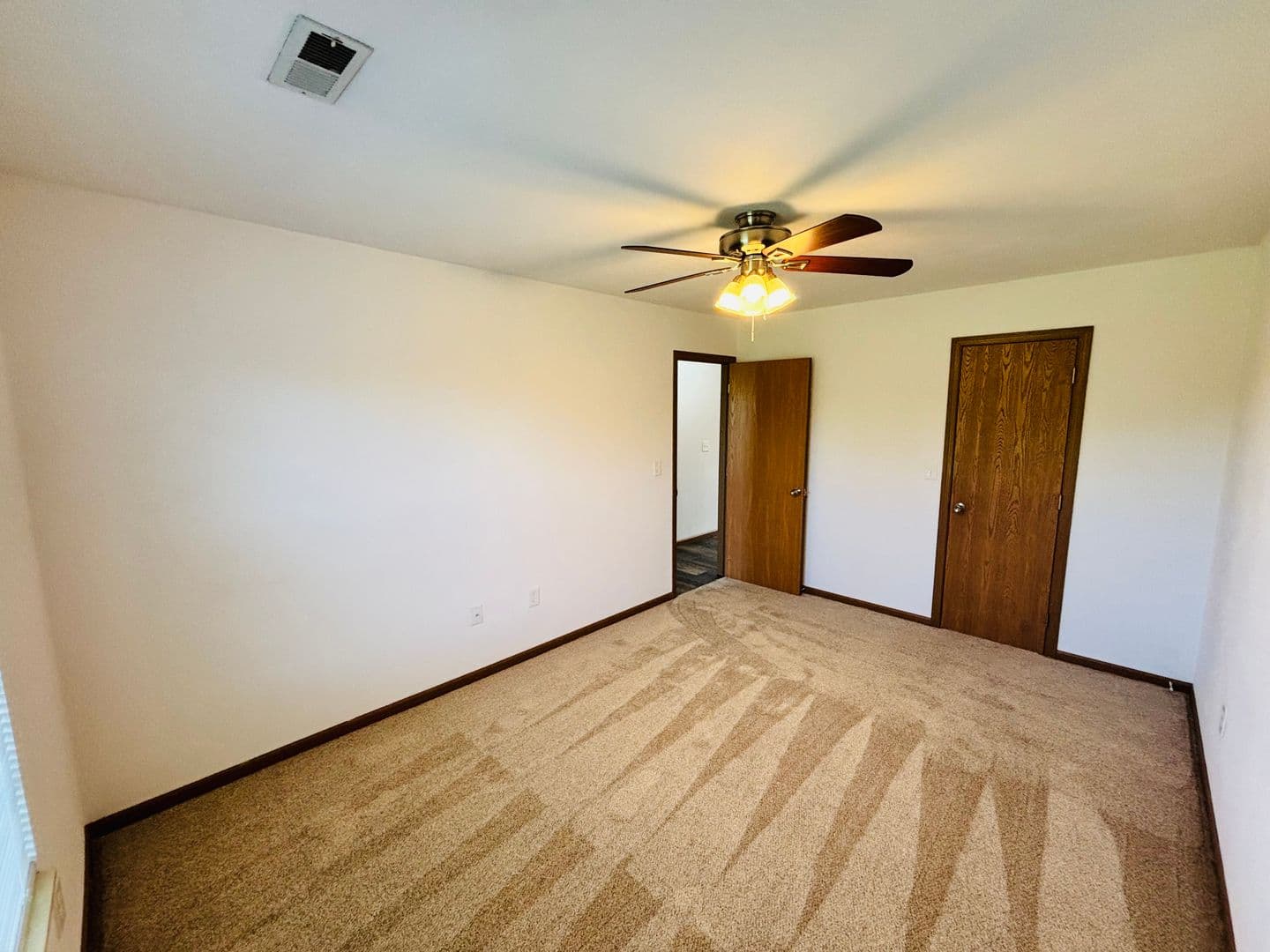 Belleville Apartment: 1671 Shadow Ridge Court