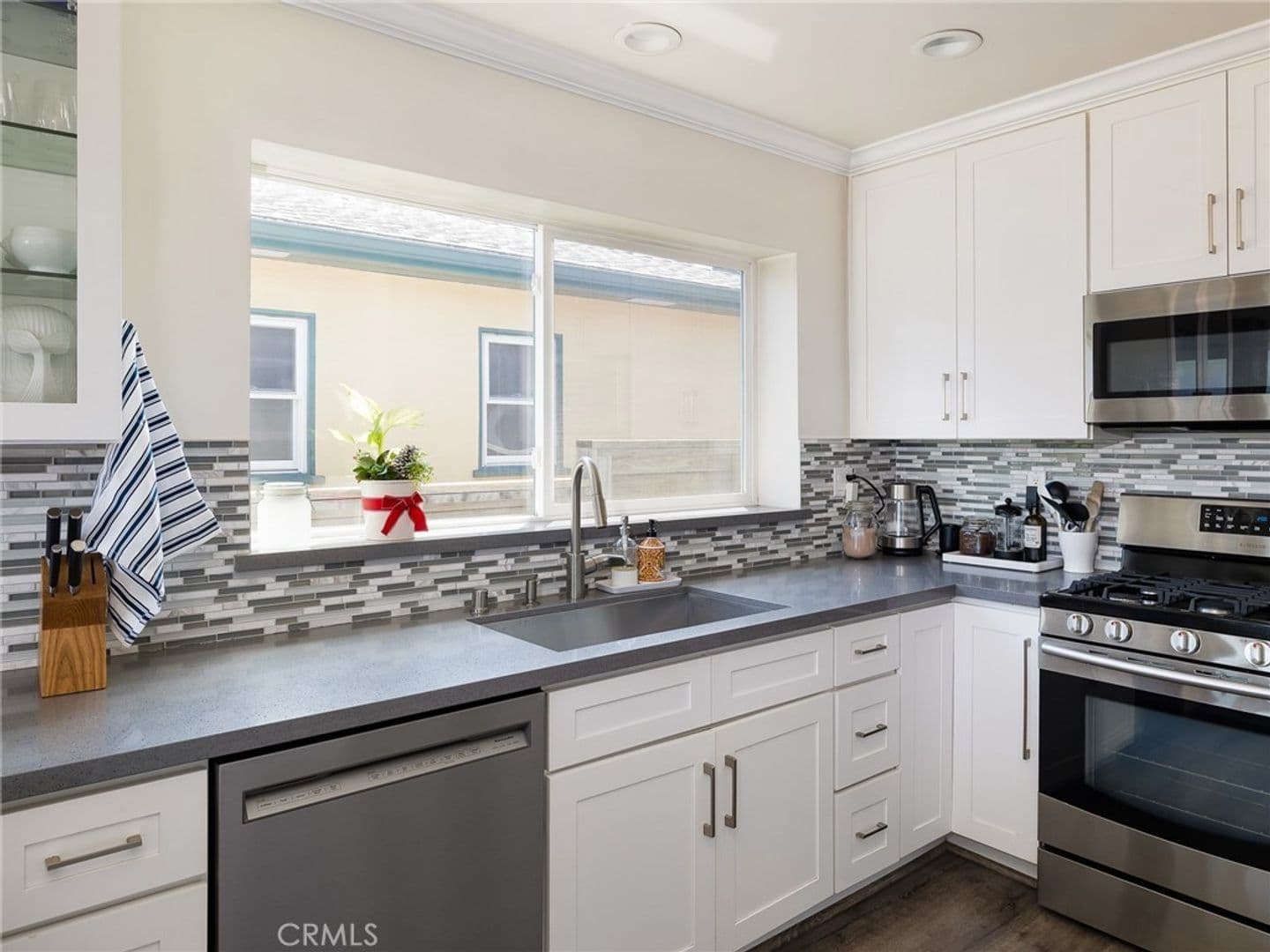 San Pedro House: 1821 S Patton Ave