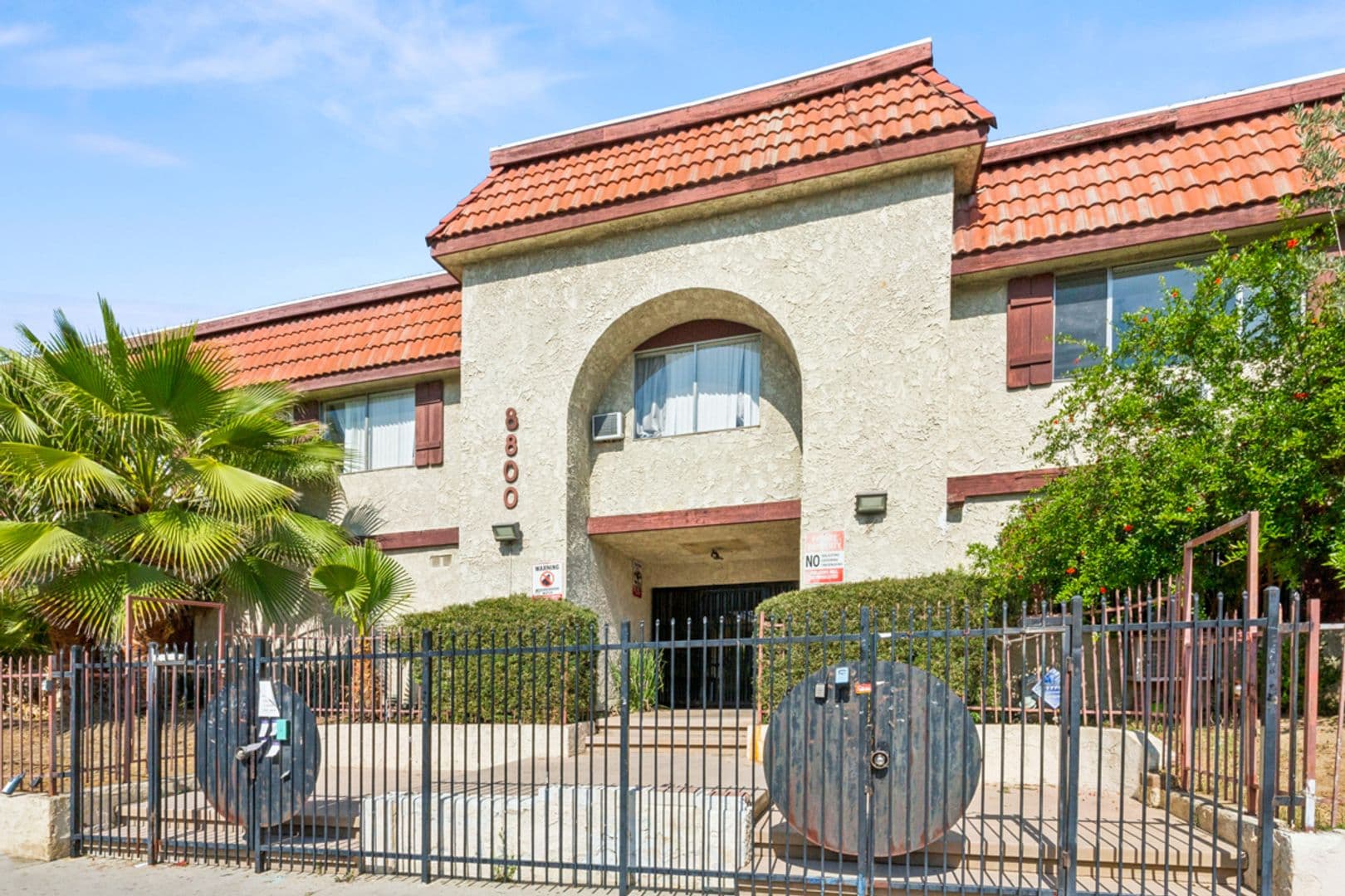 Panorama City Condo: 8800 Cedros Ave