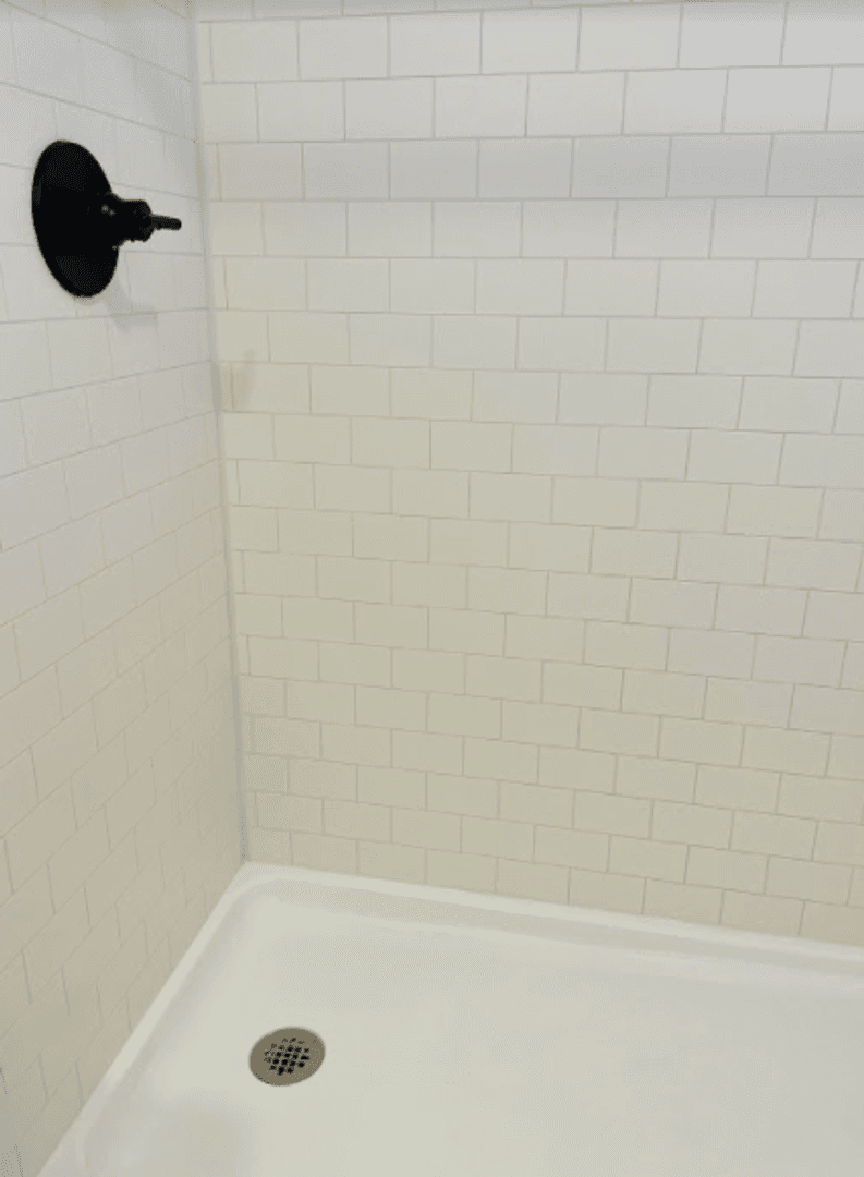 North Hollywood Apartment: 11443 Emelita Street