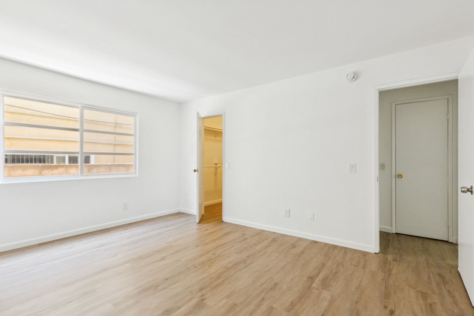 Panorama City Condo: 8800 Cedros Ave