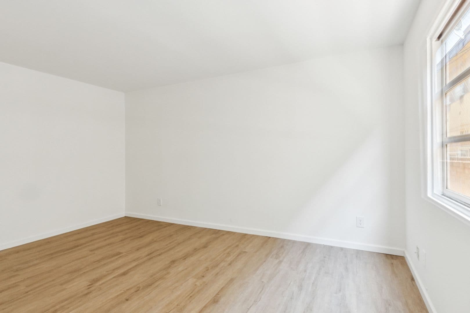 Panorama City Condo: 8800 Cedros Ave