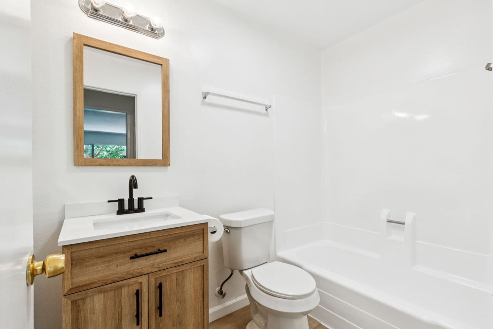 Panorama City Condo: 8800 Cedros Ave