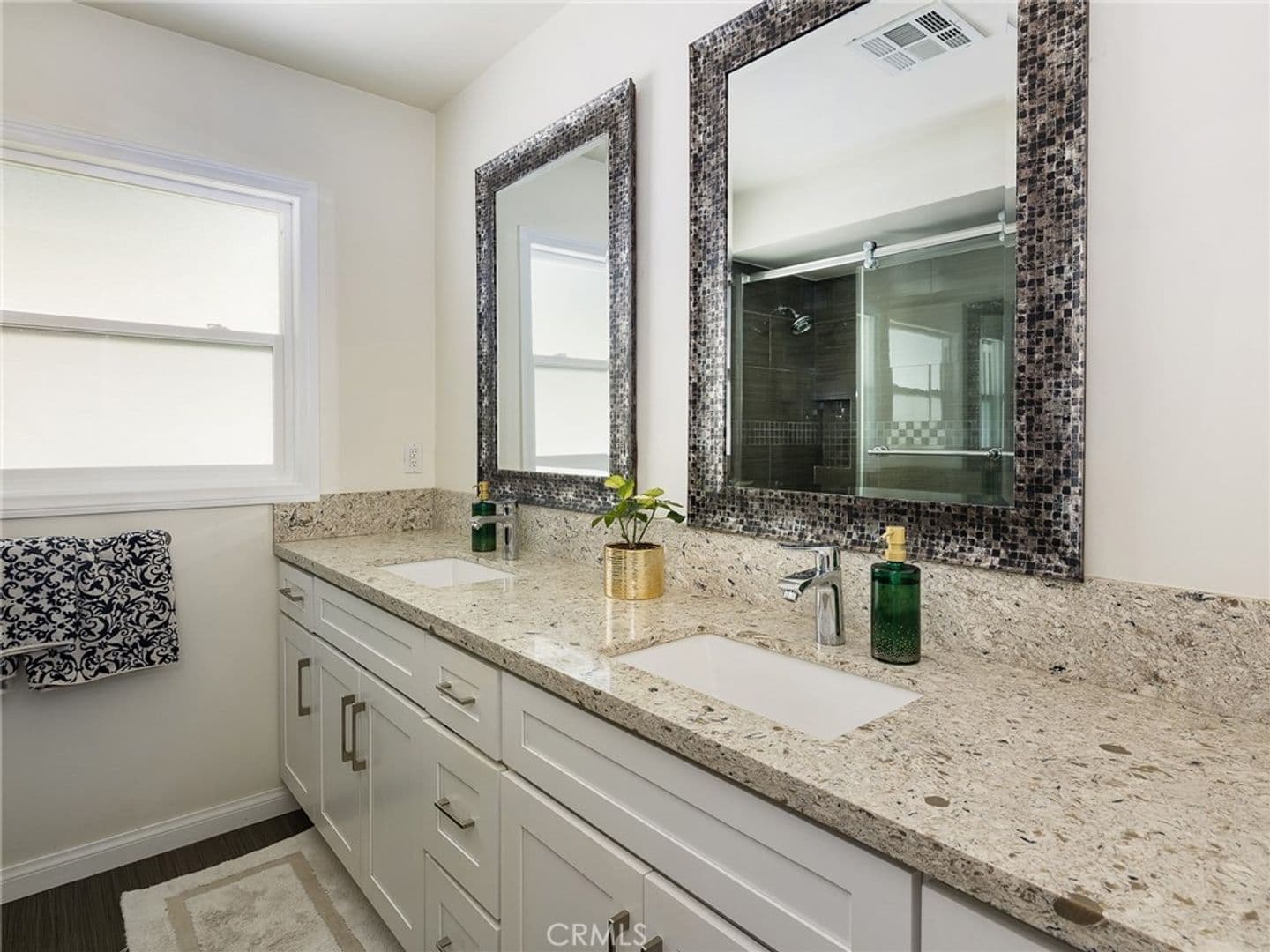 San Pedro House: 1821 S Patton Ave