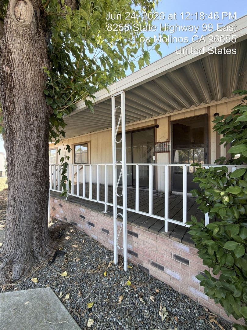 Los Molinos Apartment: 8255 HWY 99 E