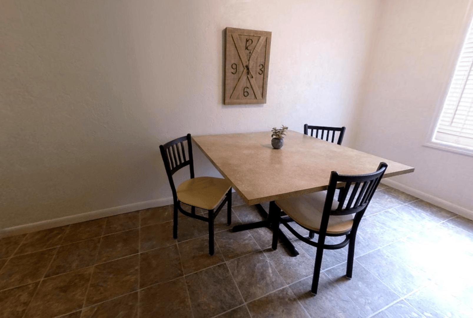 Indiana Apartment: 245 South 7th Street