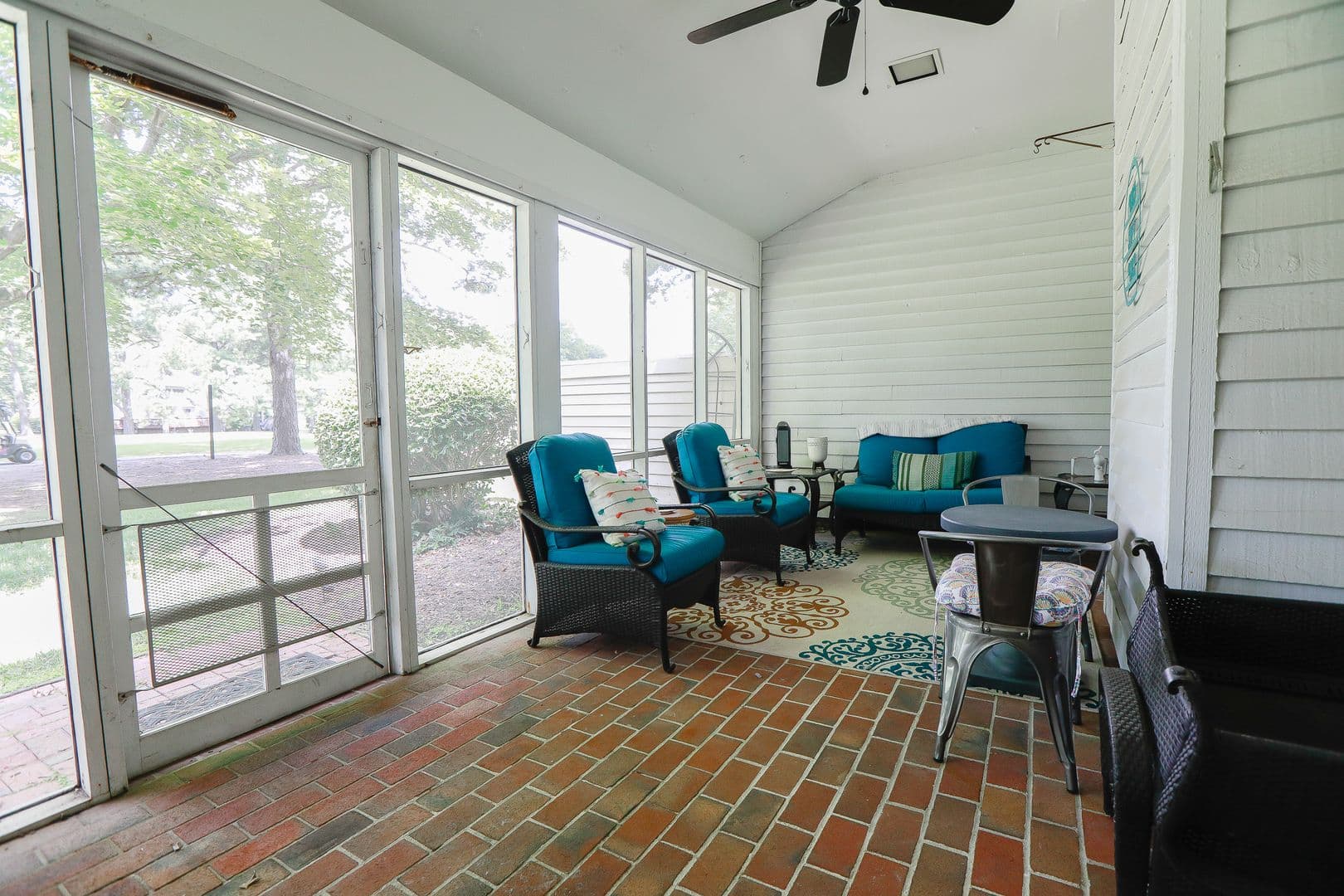 Williamsburg Condo: 86 Winster Fax Rd.