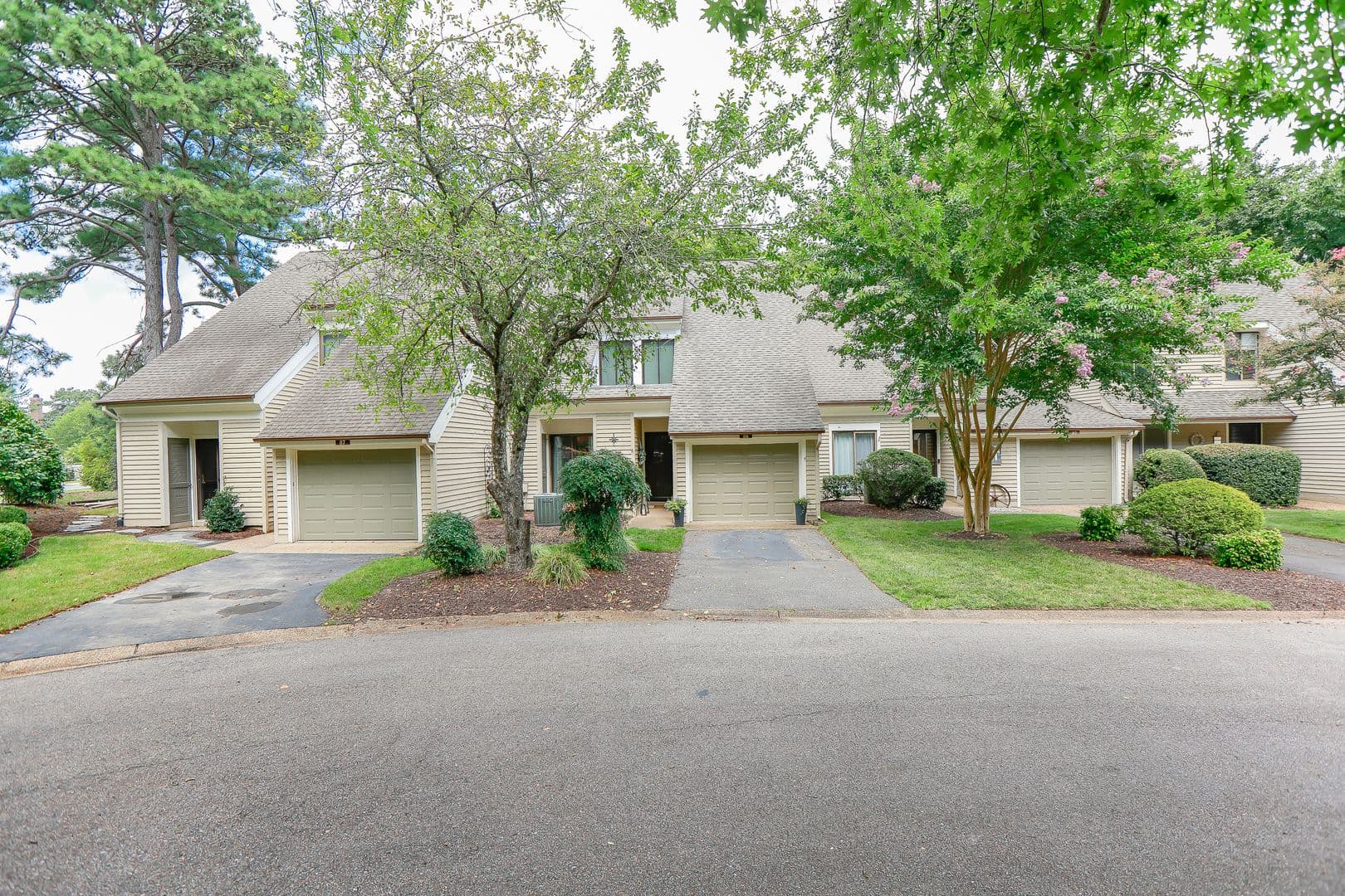 Williamsburg Condo: 86 Winster Fax Rd.