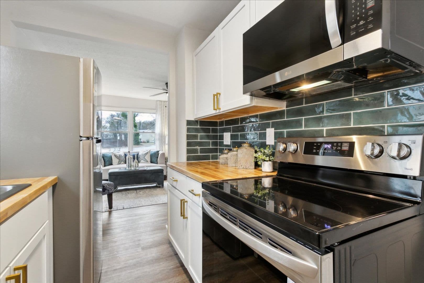 Hampton House: 428 Hampton Roads Avenue