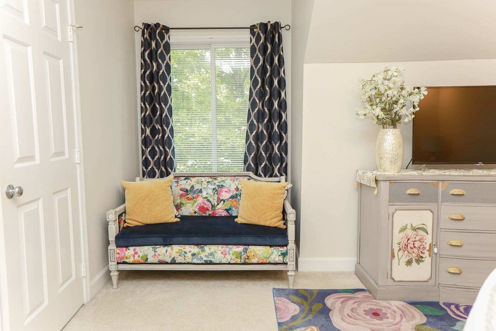 Williamsburg Condo: 86 Winster Fax Rd.