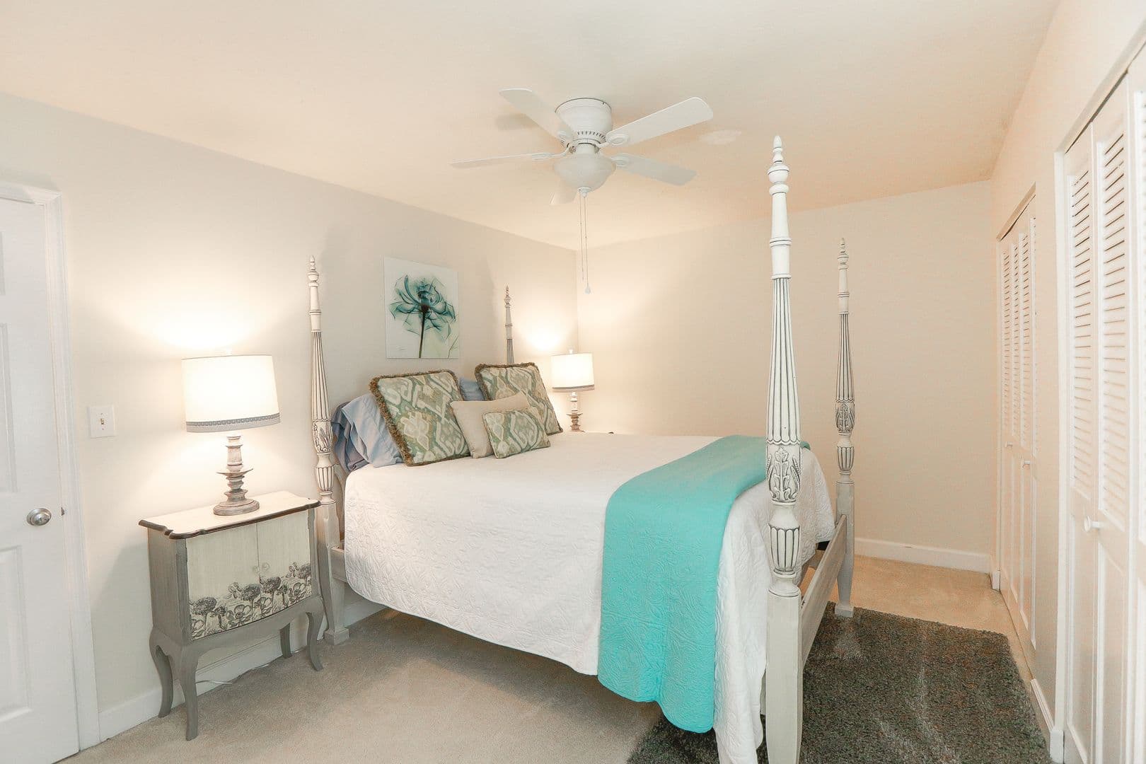 Williamsburg Condo: 86 Winster Fax Rd.