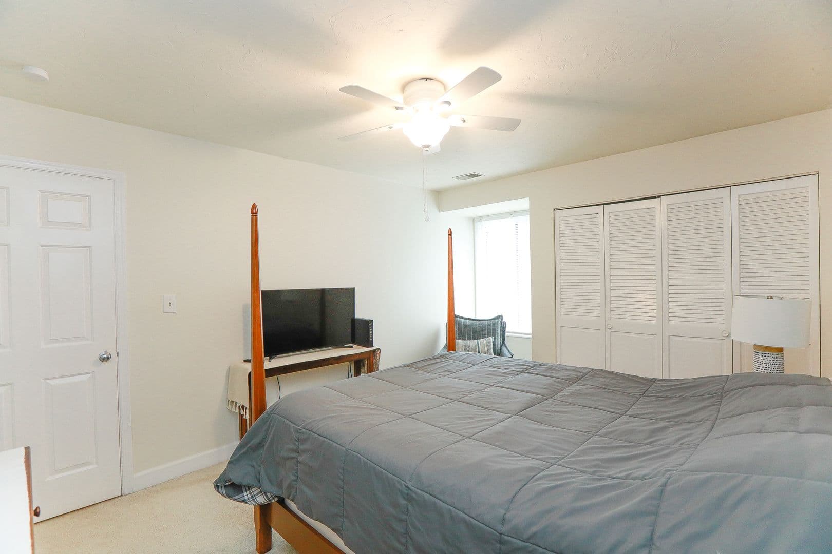 Williamsburg Condo: 86 Winster Fax Rd.