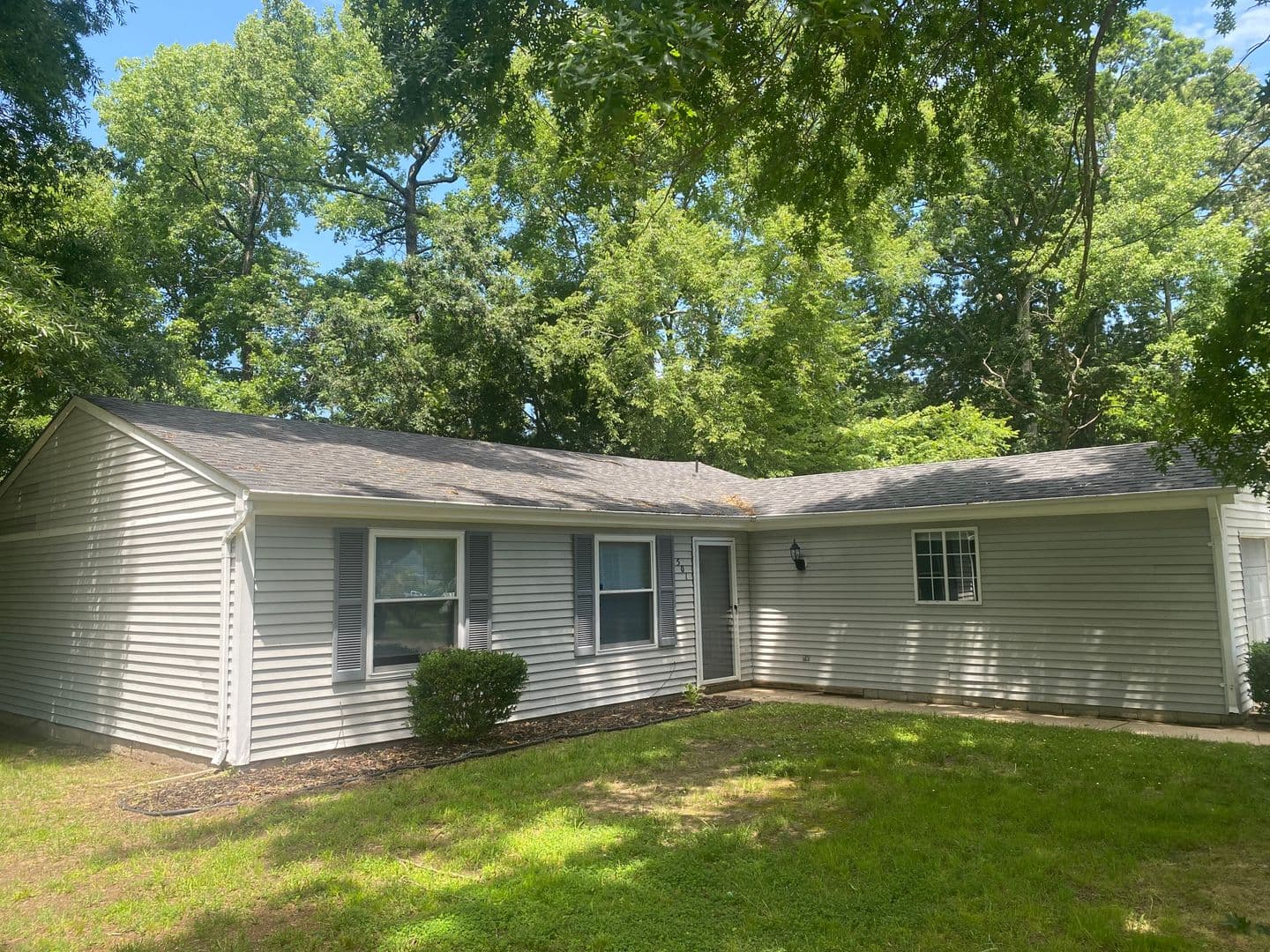 Newport News House: 501 Ashwood Drive