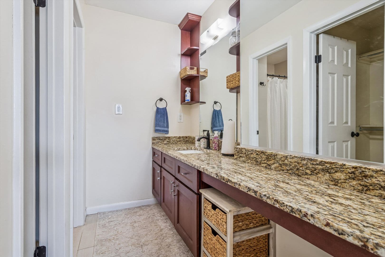Virginia Beach House: 762 Quesnel Drive