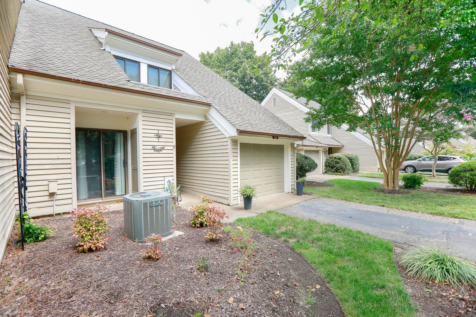 Williamsburg Condo: 86 Winster Fax Rd.